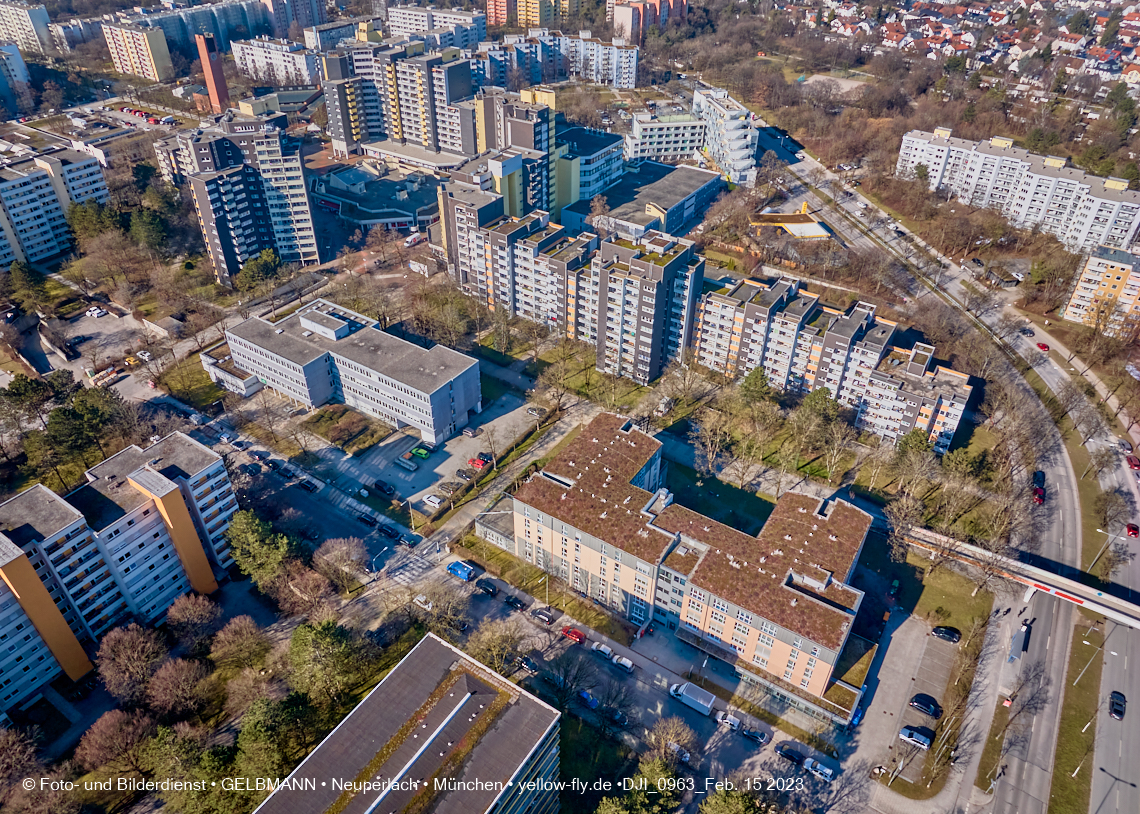 15.02.2023 - Marx-Zentrum und Wohnanlage Karl-Marx-Ring in Neuperlach